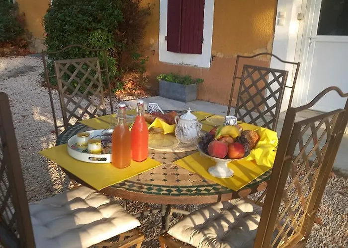 La Maison Ocre Couette-café Rochegude (Drome)